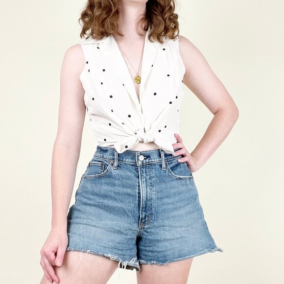 Vintage 100% Silk Button Down Shirt Sleeveless Blouse Preppy Academia Old Money - Picture 2 of 6